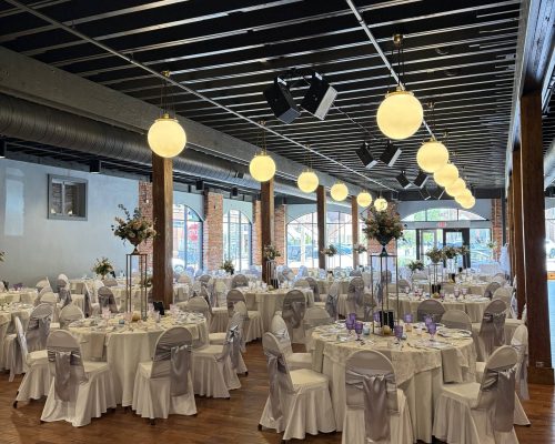 Andre's DuBourg Centre